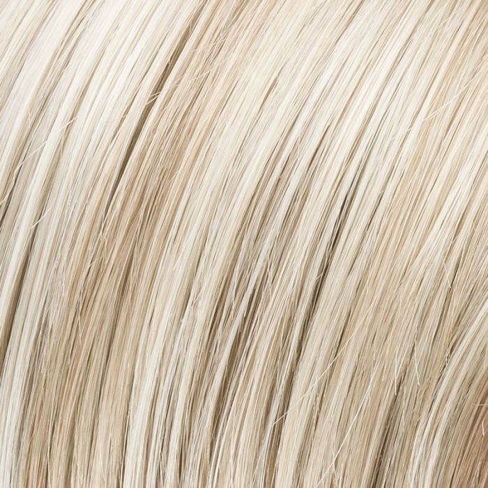 Emma lightblonde