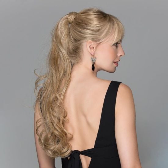 Champagne gold blonde